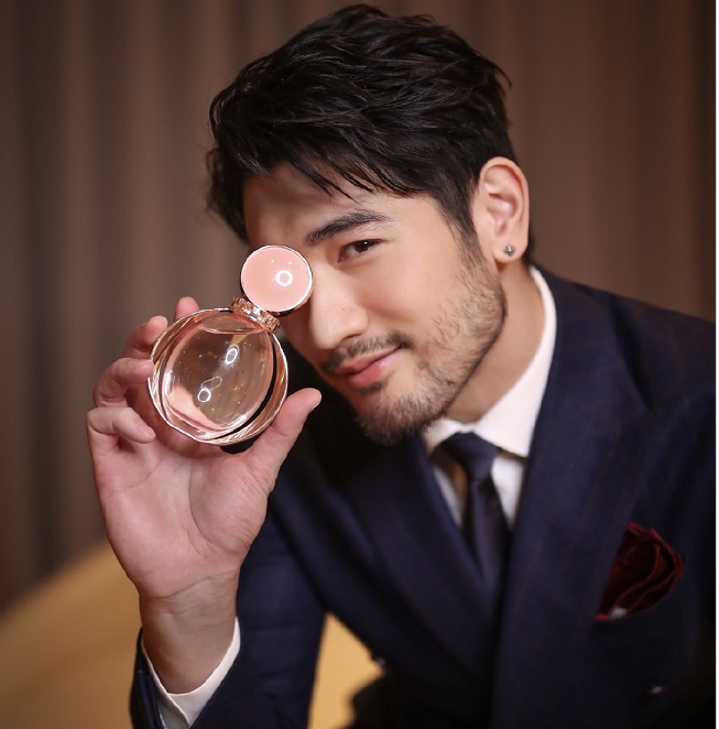 肖战被爆录制新综艺，携手范丞丞令人惊喜，一