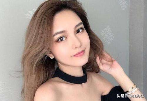 周扬青与雪梨直播真实颜值被赞，网友喊话：长