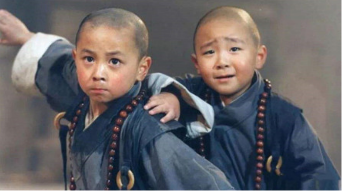 曾火遍全國的釋小龍，從童星“墮落”為跑龍?zhí)?，他?jīng)歷了什么？