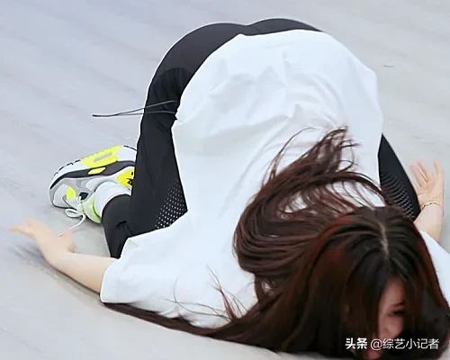 虞书欣模仿毛毛虫，网友：太可爱了8