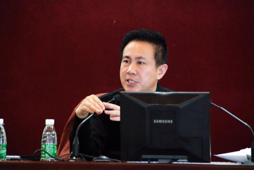 这样的自恋让人崇拜