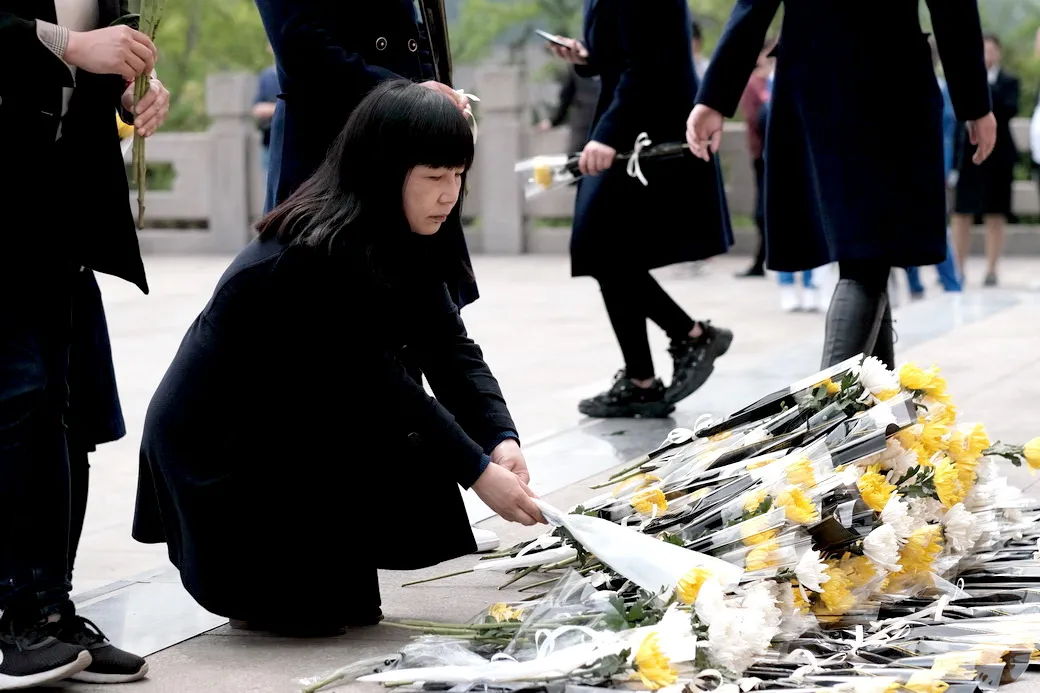 天府新区华阳幼儿园及第十二幼儿园清明节祭扫革命烈士陵园活动