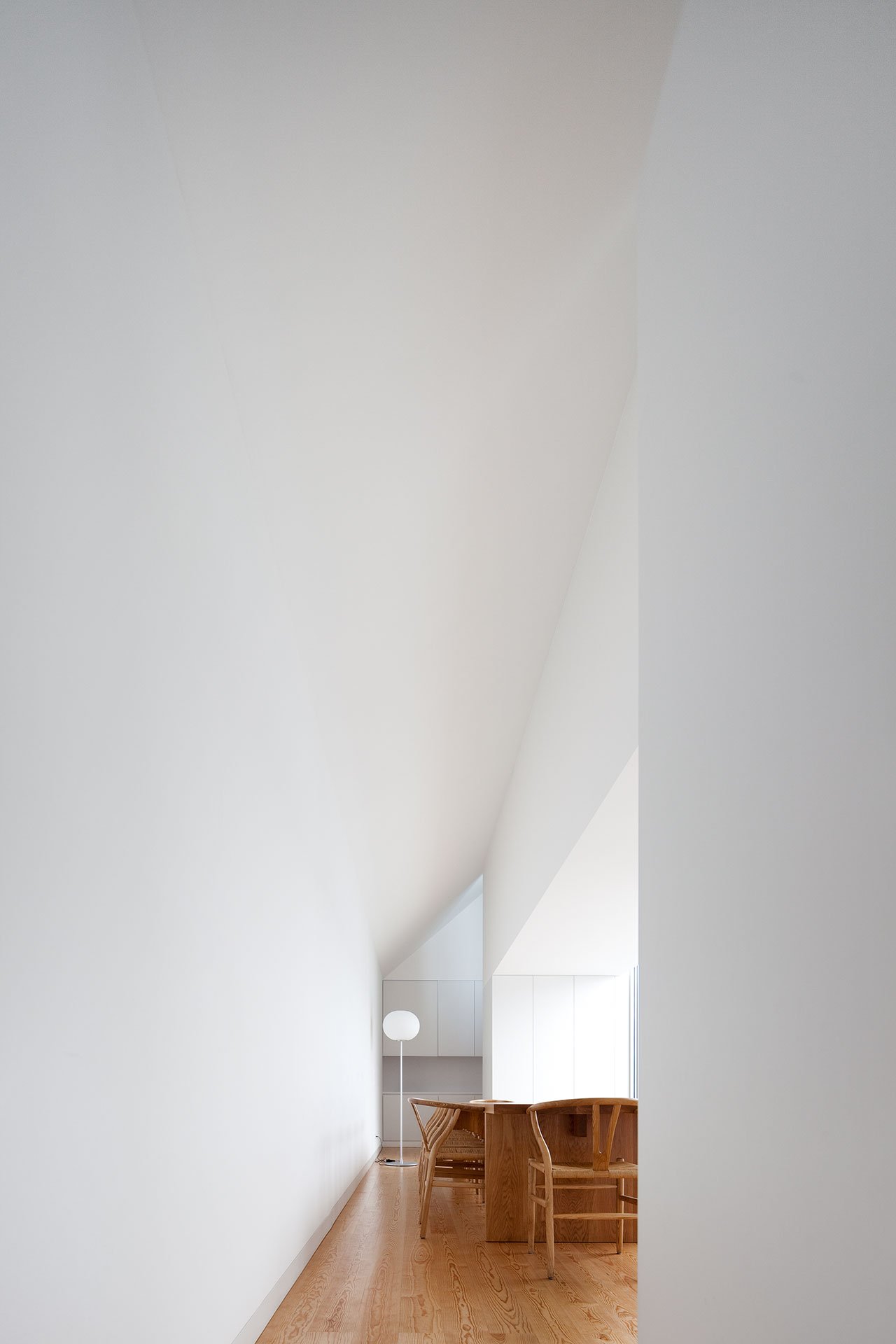 简约到极致的梦想白房子，Aires Mateus经典作品突破了时空界限