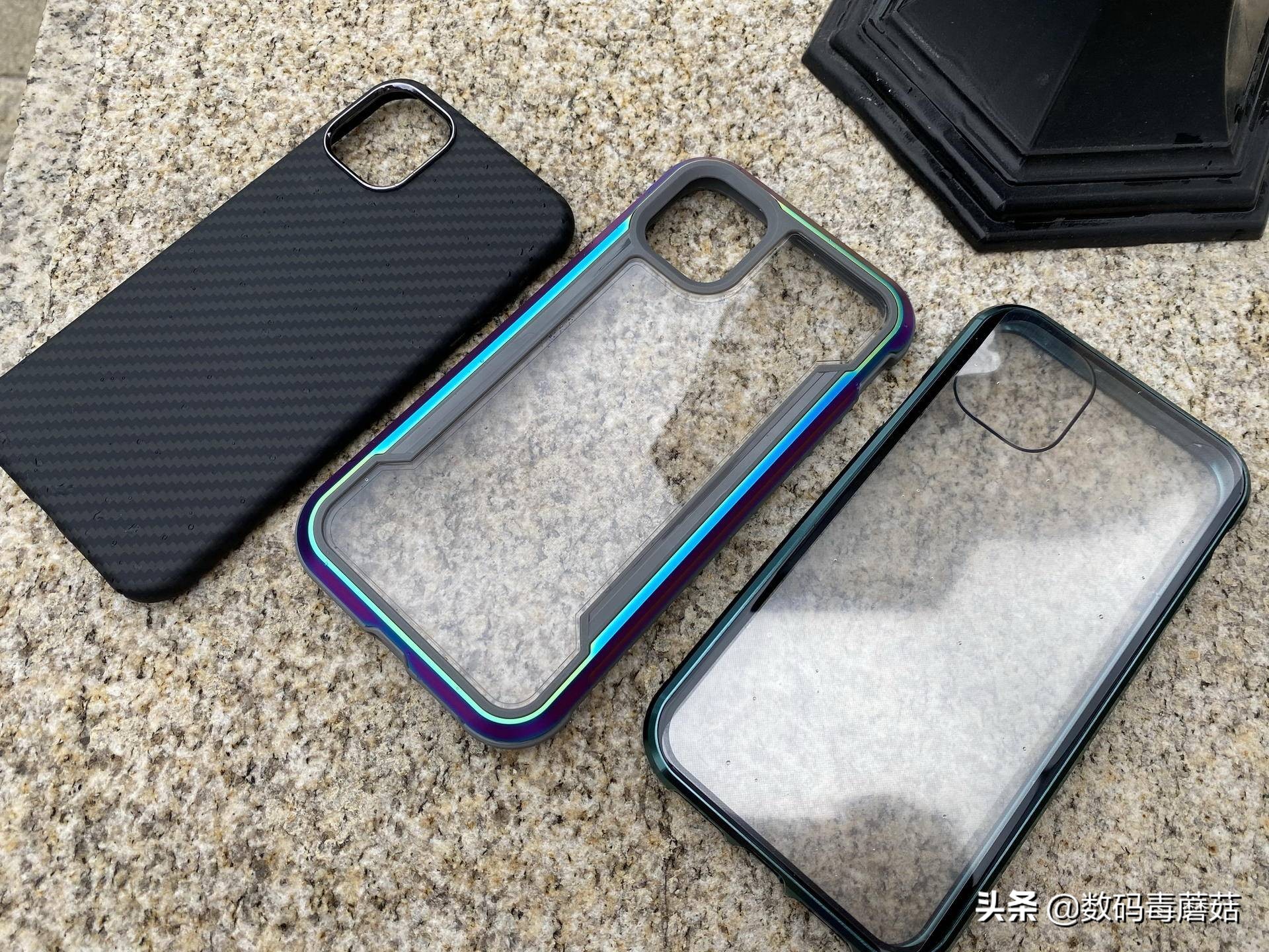 Come from the warning of 16s of evil spirit a group of things with common features: Mobile phone carapace must be bought prevent truly fall, otherwise...