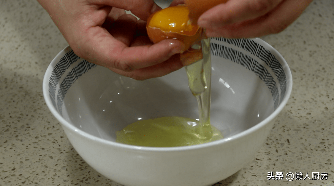 柠檬别再泡茶了，教你一个新吃法！老人小孩 都爱吃，外面买不到