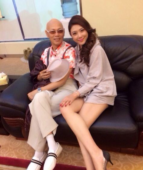 林丹退役，其出轨女主赵雅淇又被骂，发文称一