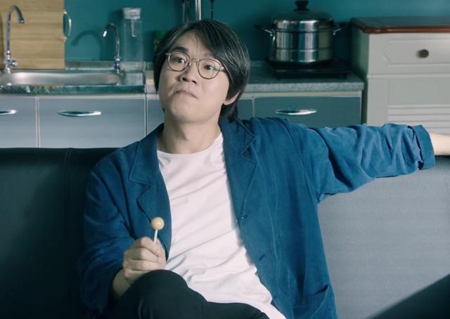 从唱歌被骗钱，到半个娱乐圈给他配戏，大鹏背后究竟有什么人？