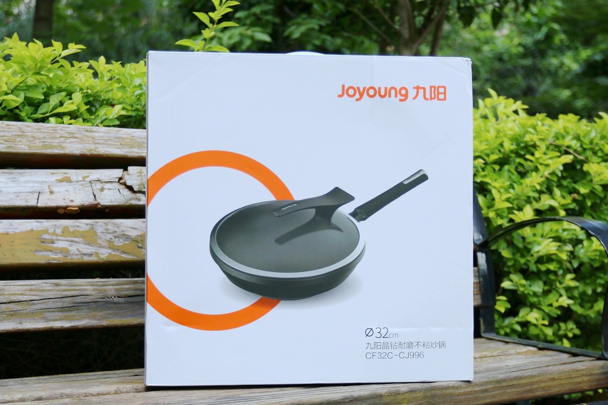 红伞伞遇上厚底锅 九阳晶钻，网友惊呼：不用躺板板