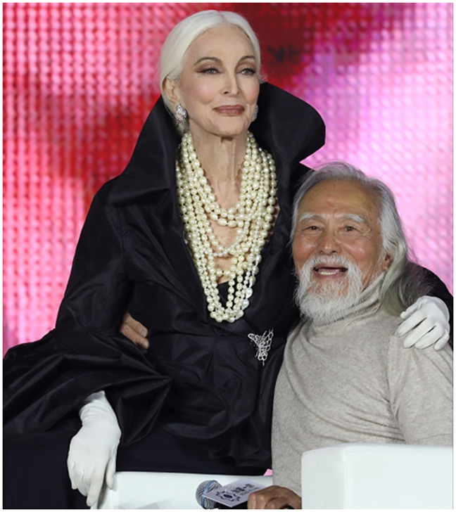 85岁王德顺健身，表情凶狠荷尔蒙旺盛，妻子时尚