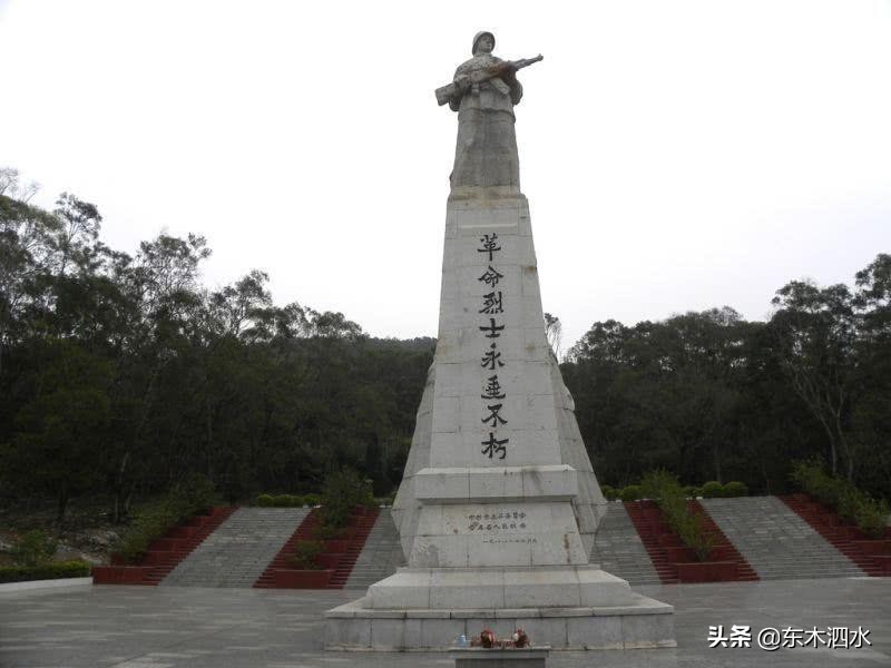 孤胆英雄岩龙，一人挡一连，三小时狙杀56人，打