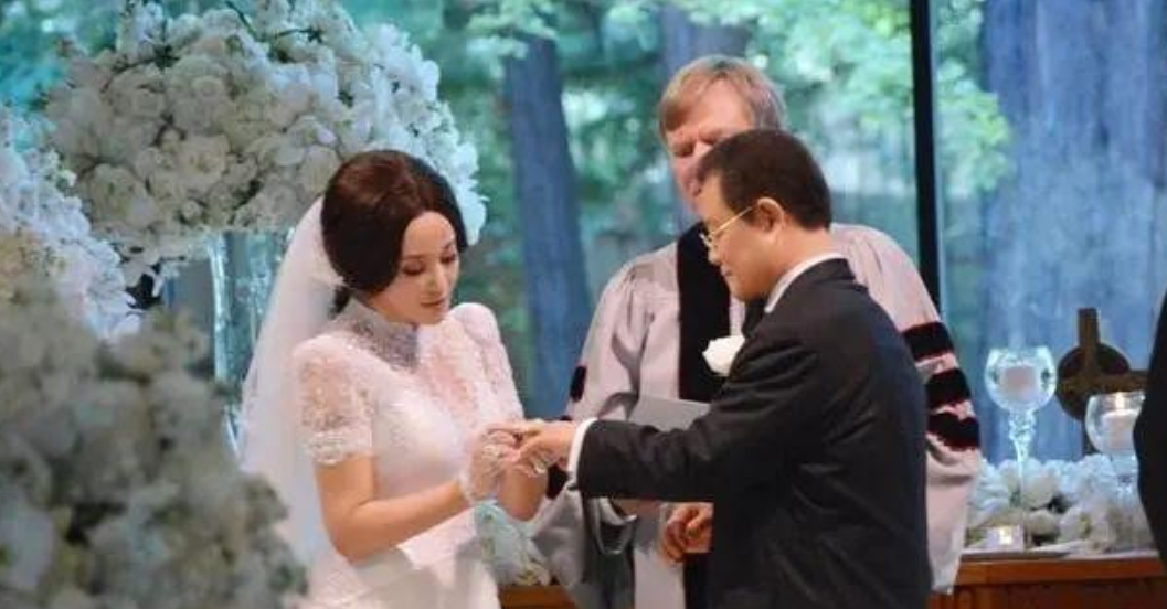 結過4次婚，愛過6個男人，為何60歲的劉曉慶還能嫁頂級富豪？