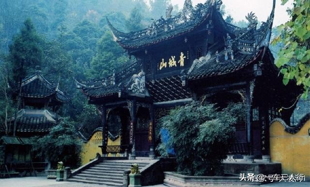 <a href=http://www.yn167.com/tags/89.html target=_blank class=infotextkey>成都</a>自由行攻略，<a href=http://www.yn167.com/tags/89.html target=_blank class=infotextkey>成都</a>十大旅游景点