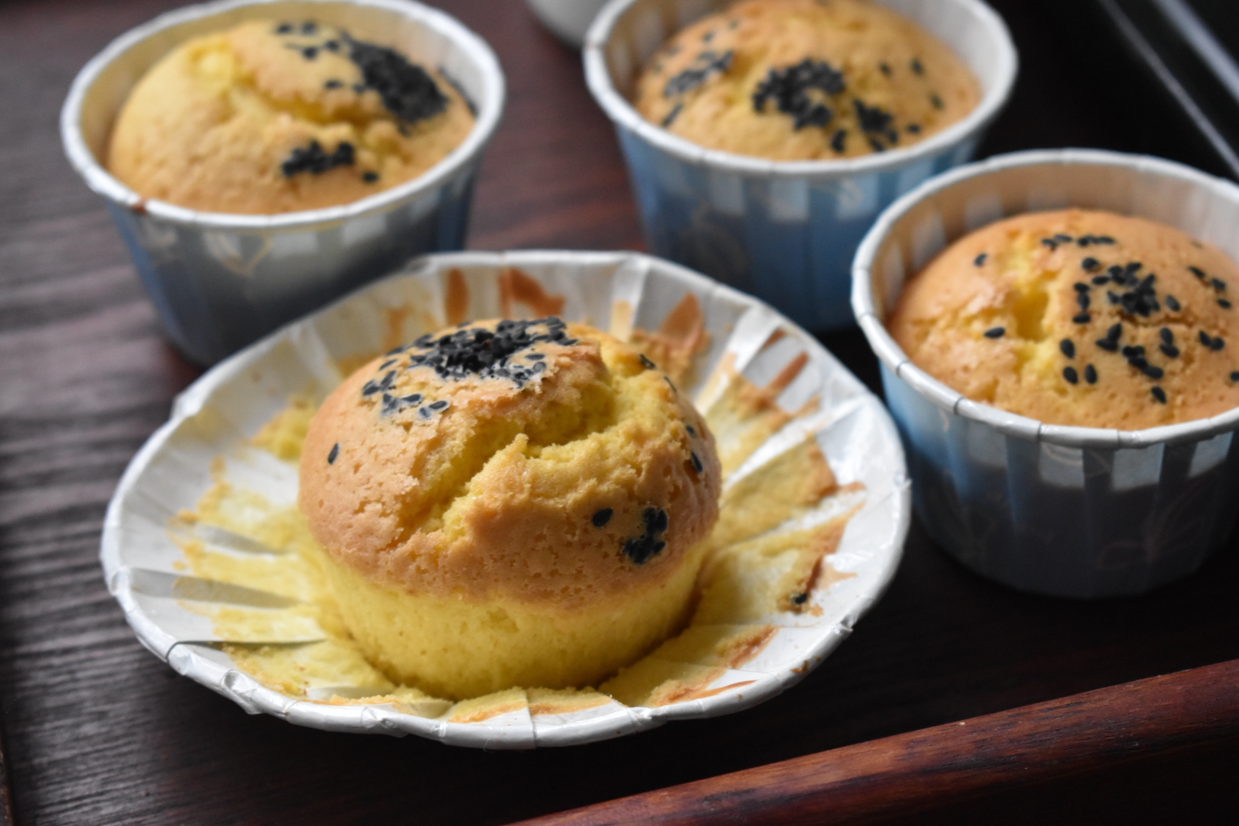 這蛋糕曾經風靡街頭，原來做法並不難，香甜細膩，再也不用買了