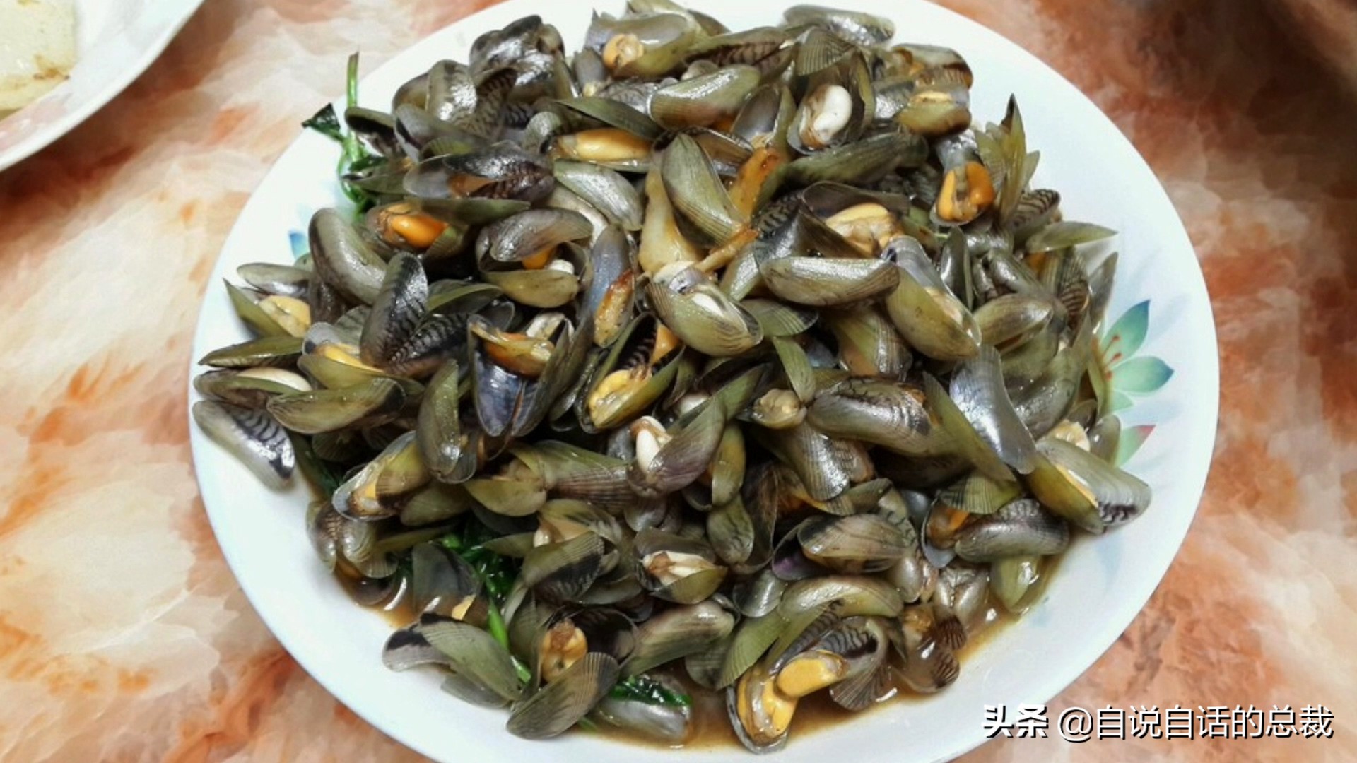 What is the difference between clams, cockles, clams, oysters, and