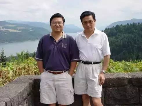 他是北大才子，留学却沦为外卖小哥，蛰伏30年，竟一举颠覆数学界