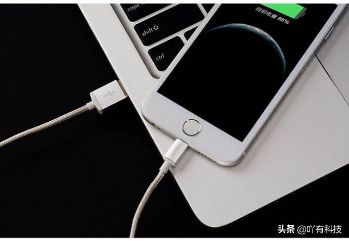 iPhone手机坏掉该怎么办？别再傻傻的去找官方网售后服务了！