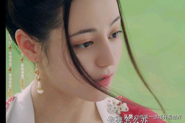 " long song goes " : Li Changge encounters two awkward clues, her mother hides facts one wishes to hide however in the heart