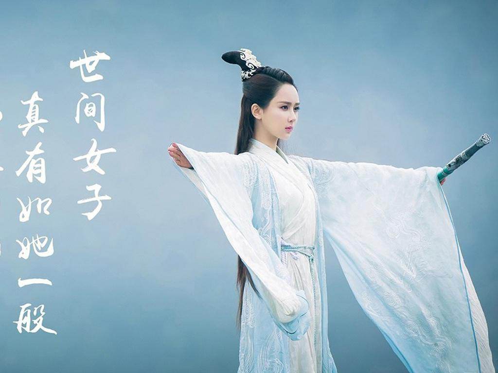 杨紫：曾被导演\"嫌丑\"，屡屡被抢角色，