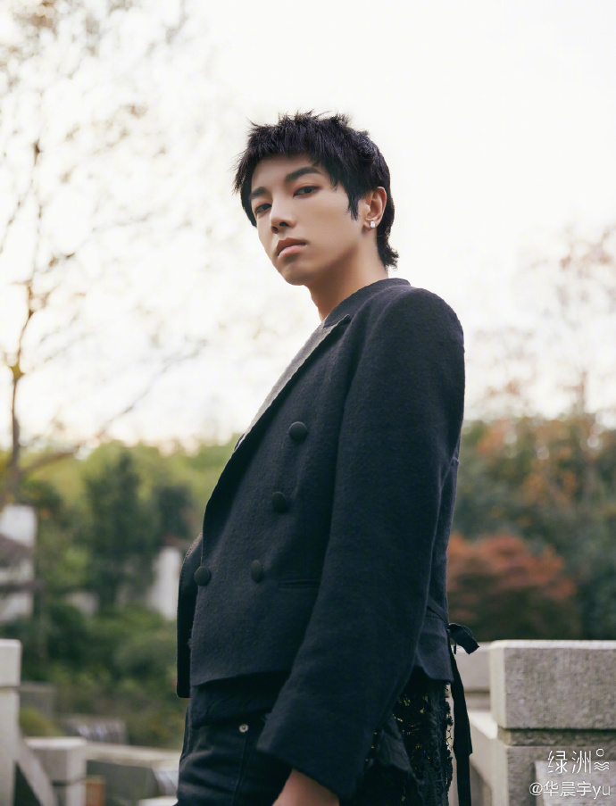 Particular ceremony feels! Hua Chenyu is worn 8 years same the dress is celebrated unripe, pose article record is not poor