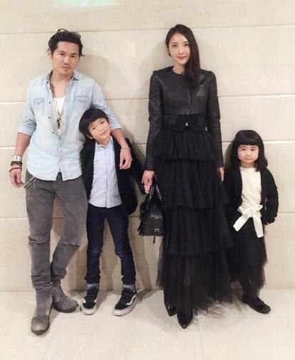 曹格一雙兒女整容式長大，兒子12歲帥成小硬漢，女兒大長腿吸睛