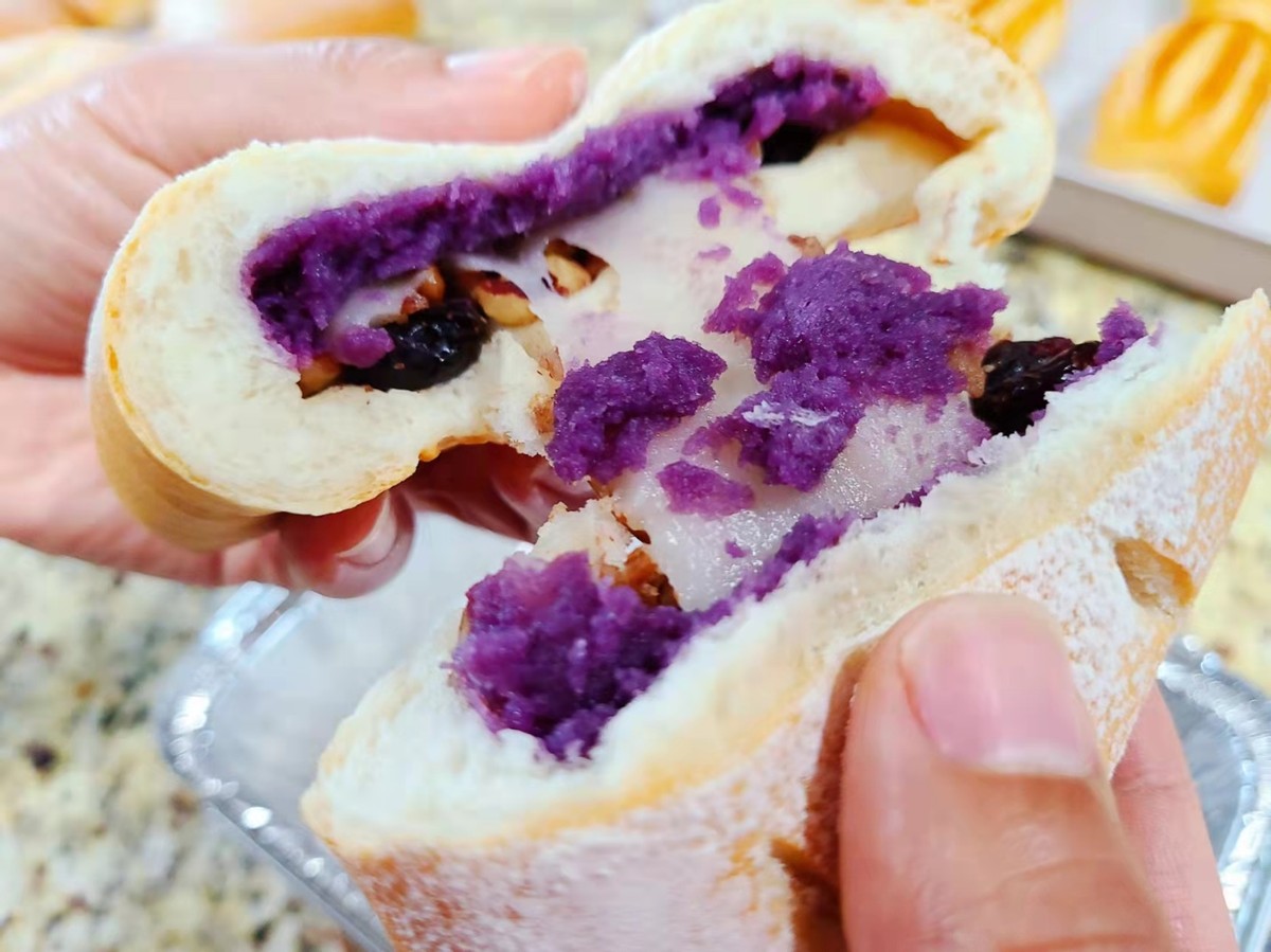 Taro Mashed Mochi Cranberry Soft Ou Bun The best Mochi recipe Brushed ...