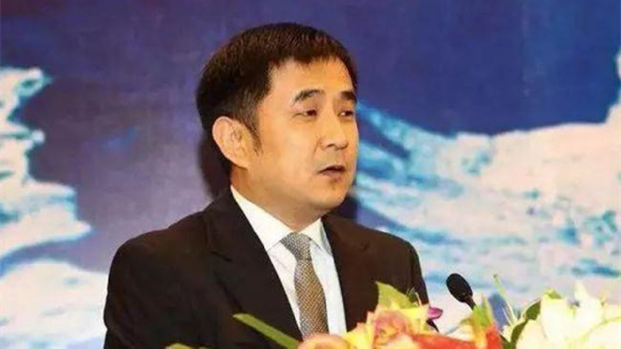 地產(chǎn)富豪王永紅：曾為博女明星一笑豪擲1億，后跌下神壇欠債800億