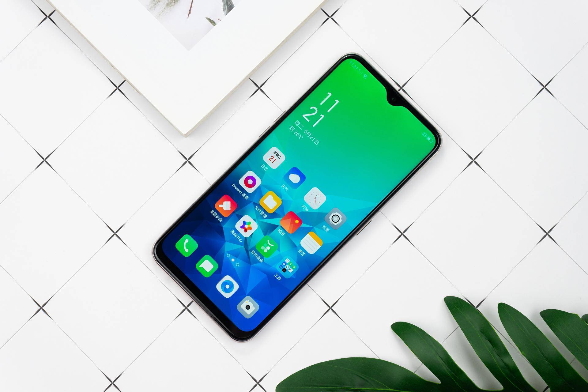 二千元价格难寻的好设备，OPPO A9x轻感受