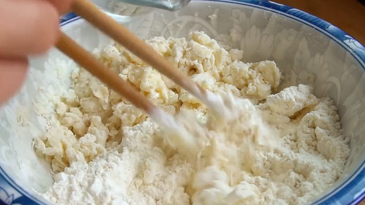 早餐別吃包子了，學會這樣做，一個雞蛋一張餅，營養美味真好吃