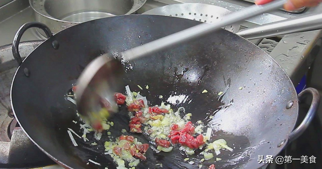 图片[12]-罗宋汤怎样做简单好喝 厨师长分享这几招 汤汁酸甜开胃-起舞食谱网