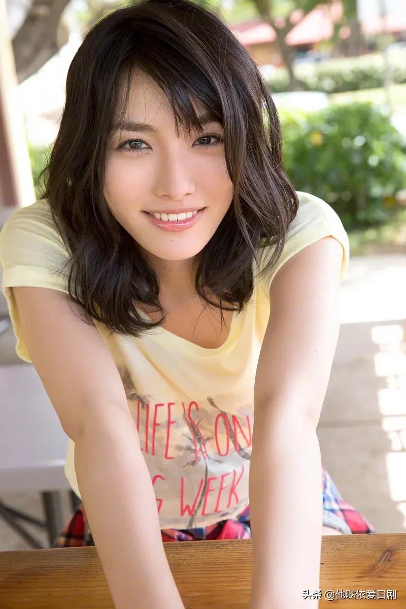 30岁后的首次写真 今野杏南发布电子写真照 Mp头条