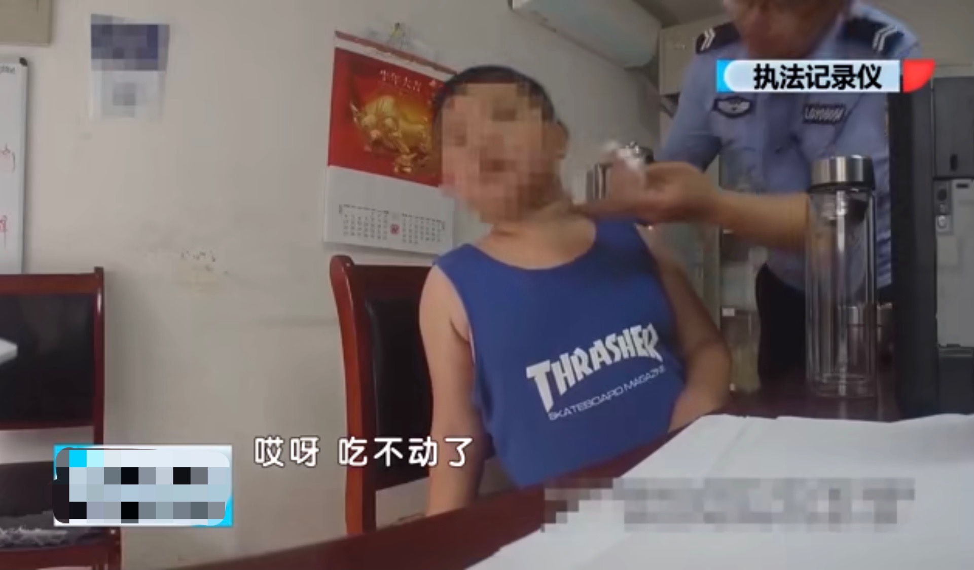 北京6岁男孩走失，在派出所被民警疯狂投喂，撑得直打嗝：真吃不动了