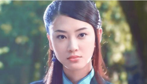 98版"韦小宝"饰演者娶了08版《鹿鼎记》"阿珂"，今已52岁生活幸福