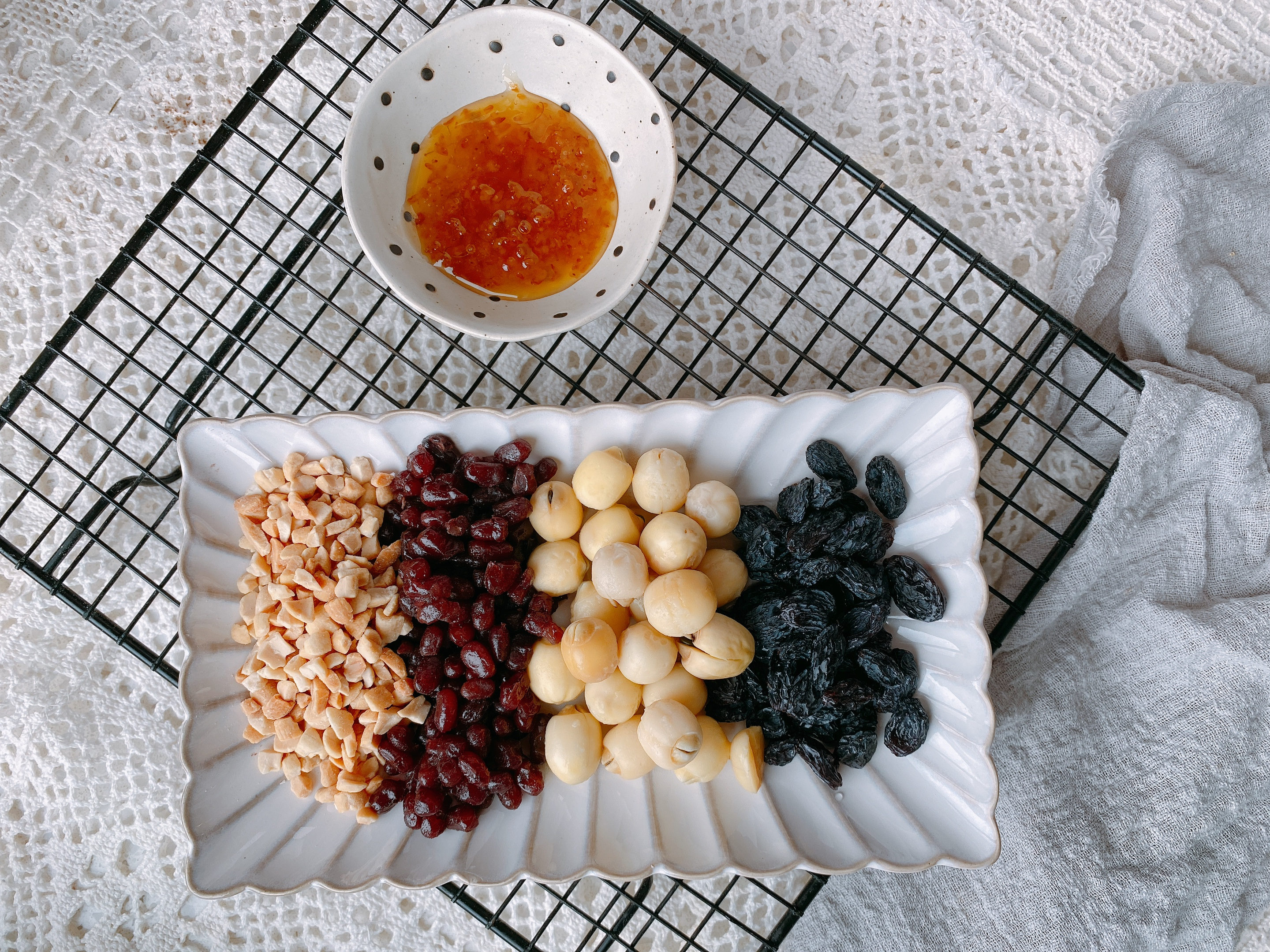 天气热试试冷饮拼盘，用料足清凉降火，比烧仙草还好吃，解暑神器