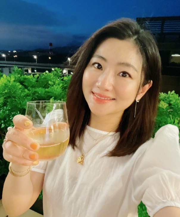 烧伤后被“暖男”抛弃，张承中直言看到Selina烧伤腿部：真的想吐