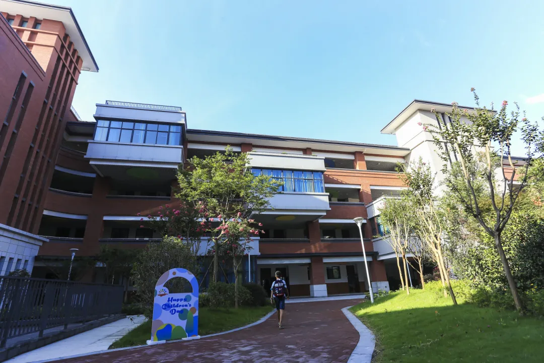 四川天府新区华阳小学：品质华小 与您同行