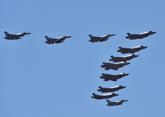 特朗普又说漏嘴了！关键时刻承认一致命要害，