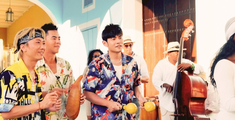 周杰伦发新歌固定套路：预告惊艳，片段一般，