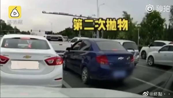 前车先后5次抛物，银川帅哥霸气制止！阿里巴巴
