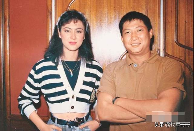 一婚娶韩国美女，二婚娶小13岁选美冠军，如今