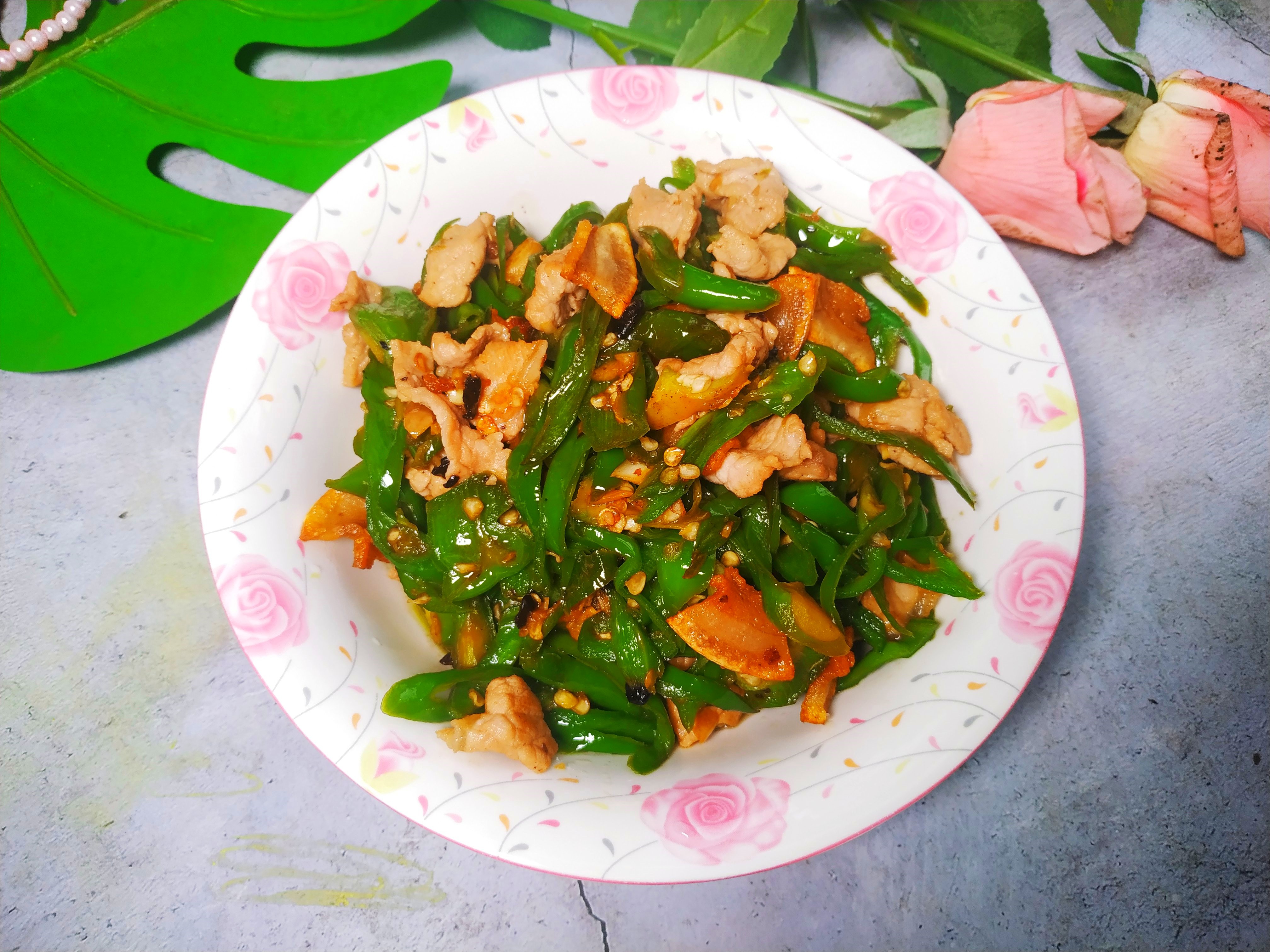 辣椒炒肉的做法-起舞食谱网