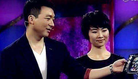 没房、没车、没孩子，康辉与老婆结婚多年，恩
