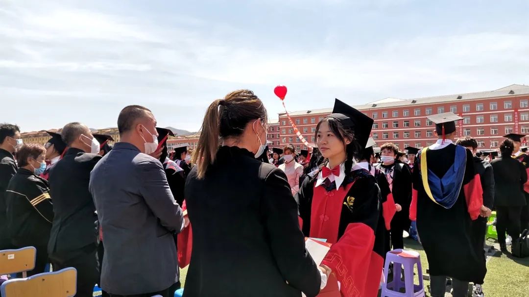 通化縣第七中學(xué)2021屆學(xué)生成人禮儀式(圖48)