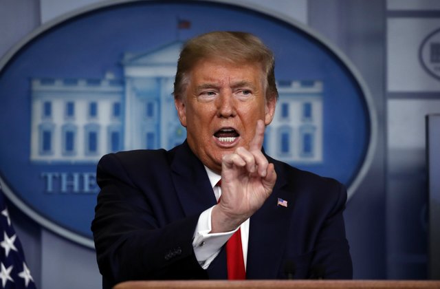 一步錯步步錯！ 美媒總結特朗普抗疫全過程：帶領美國滑向疫情深淵