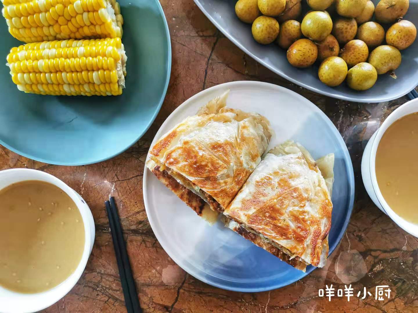 我的早饭不仅要营养美味，还得简单快手，15分钟的肉饼鲜美多汁