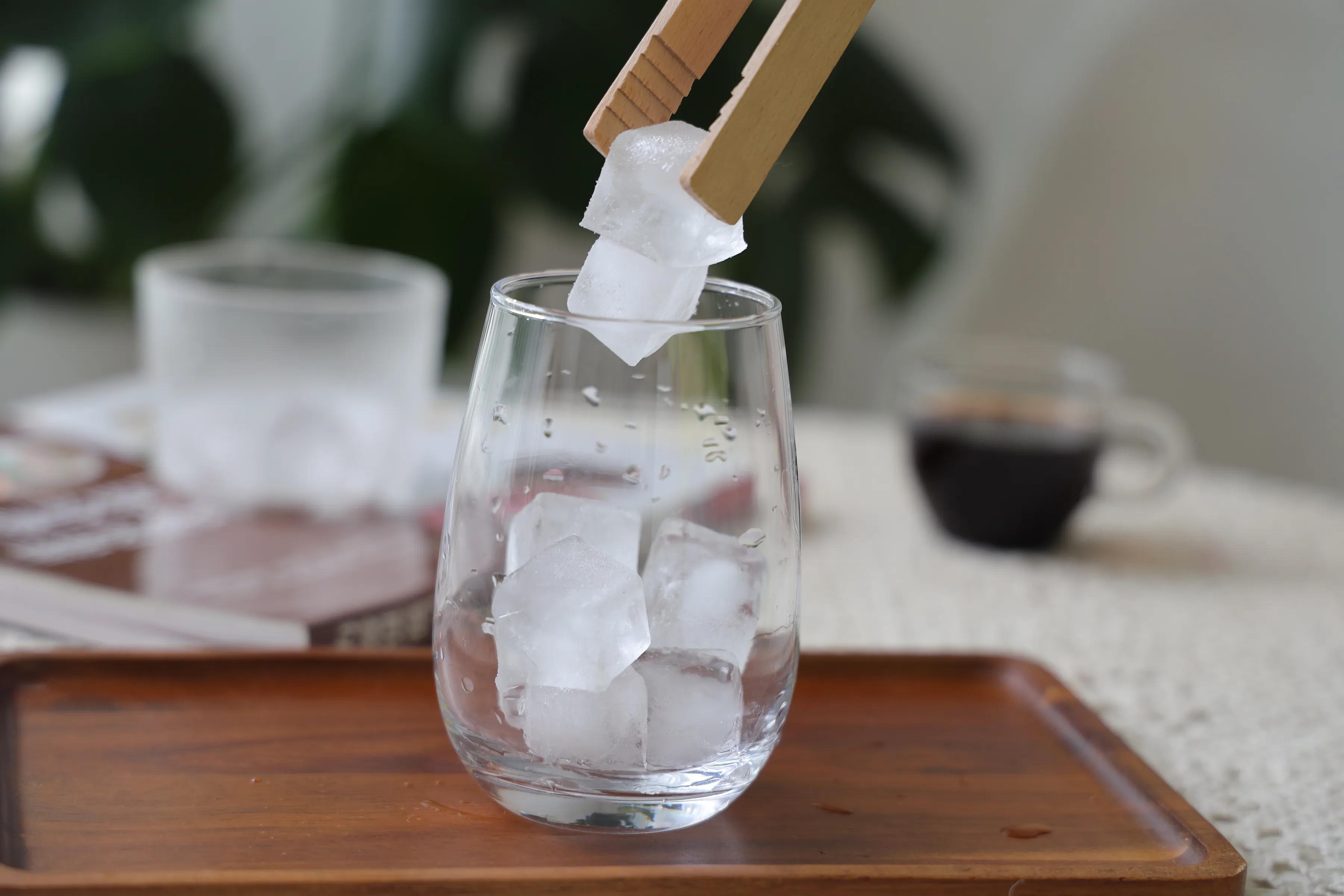 在家自制一杯冰美式有多简单？学会再也不用去咖啡馆了，无敌简单