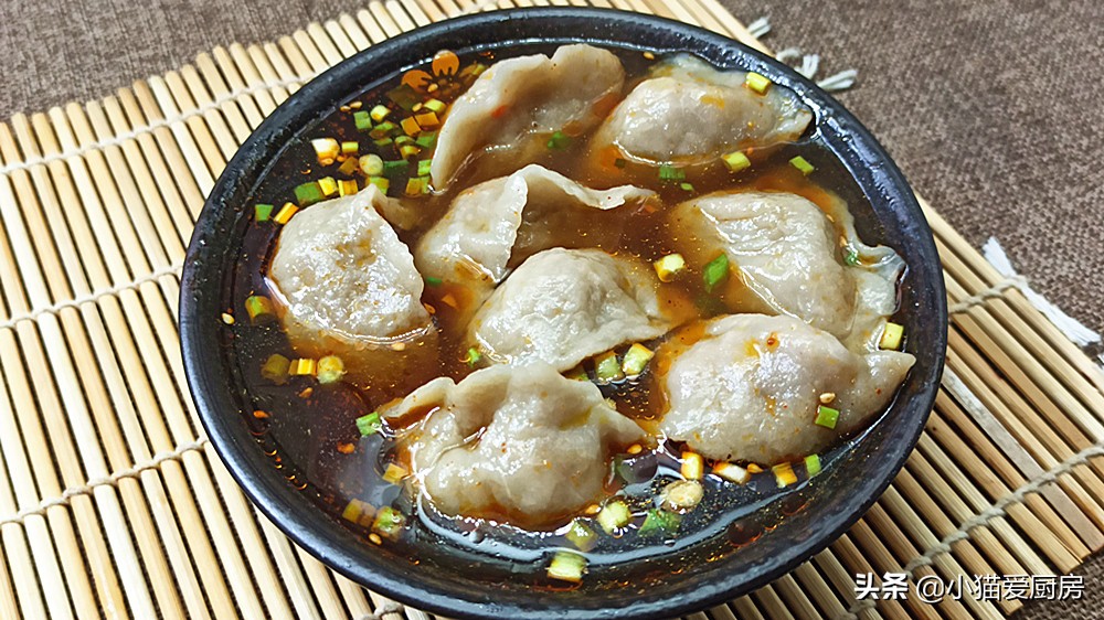 图片[1]-芋头饺子你吃过吗？它口感爽滑筋道味道鲜香 冬天来一碗浑身暖和-起舞食谱网
