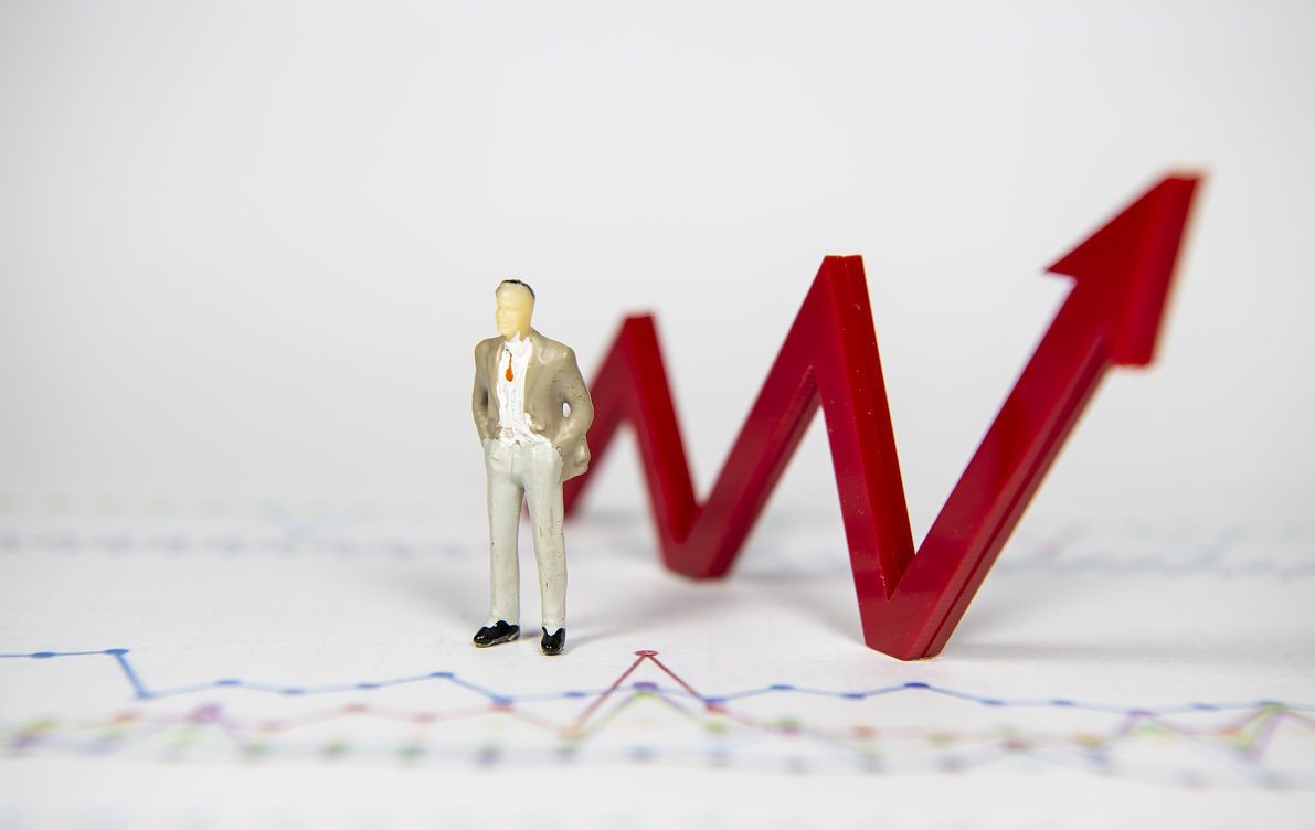 大学生拿一两千块钱试水股市？这位母亲含泪怒