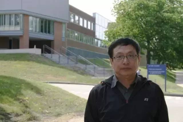 他是北大才子，留学却沦为外卖小哥，蛰伏30年，