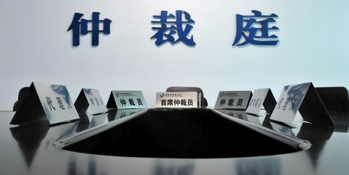 老板让员工签订自愿放弃社保声明，看起来省钱，却赔了夫人又折兵