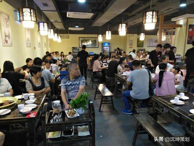 营销案例：一招让火锅店营收从四千到两万七